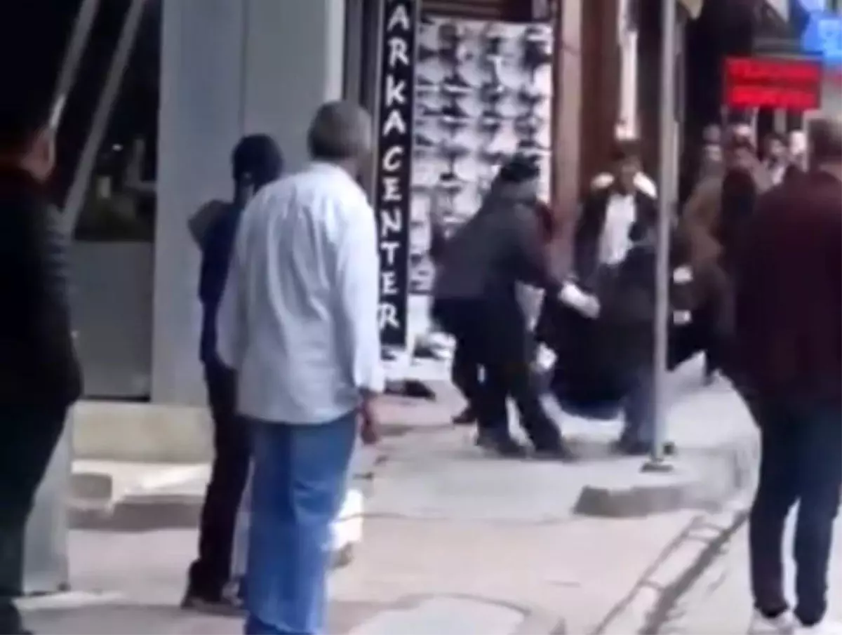 Van\'da Husumetli Gruplar Arasında Kavga: 1 Yaralı