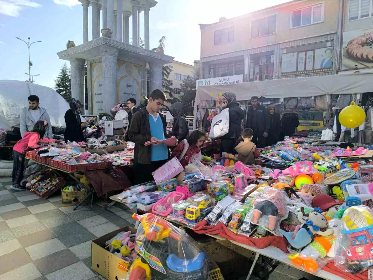 Ramazan Bayramı Alışverişi Esnafı Sevindirdi