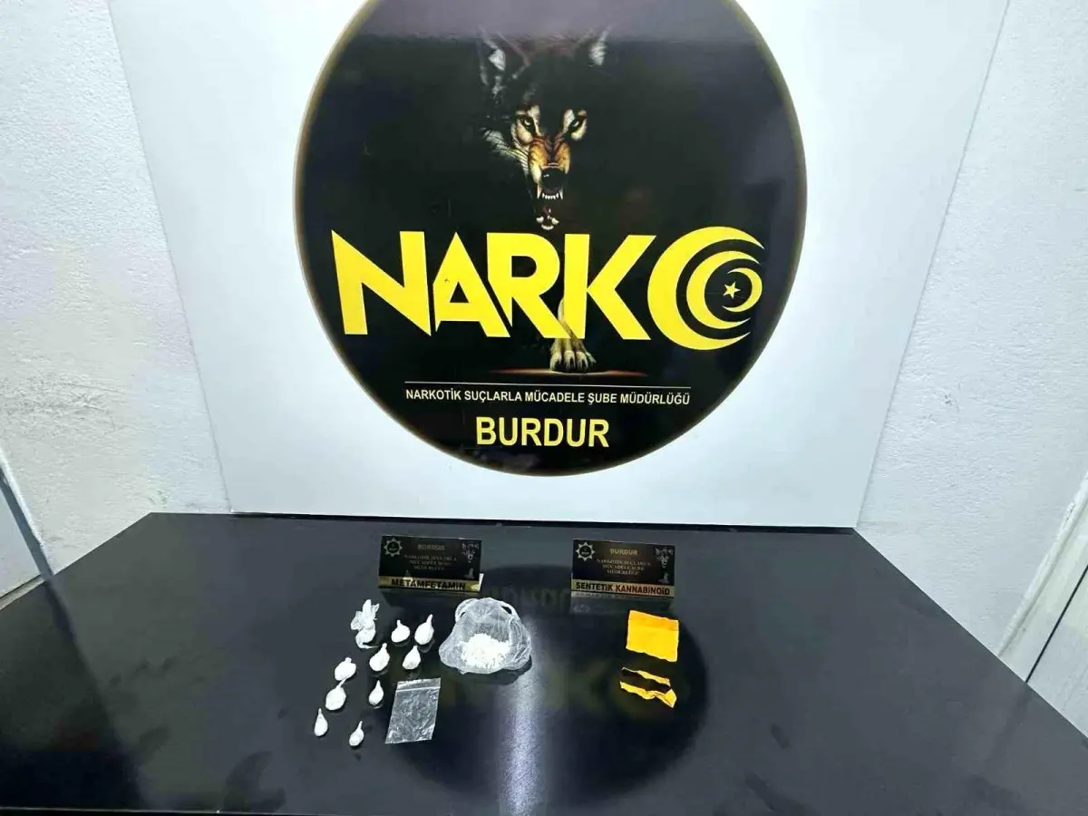 Burdur\'da Uyuşturucu Operasyonu: 5 Gözaltı