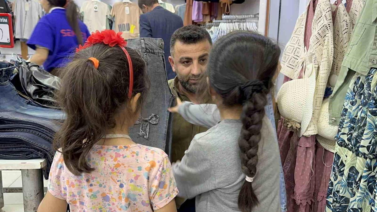 800 Çocuğa Bayram Sevinci