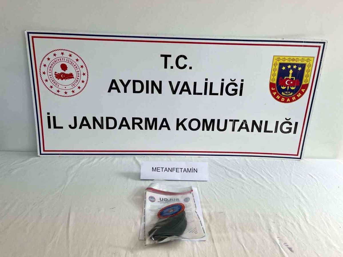 Kuşadası\'nda Uyuşturucu Operasyonu