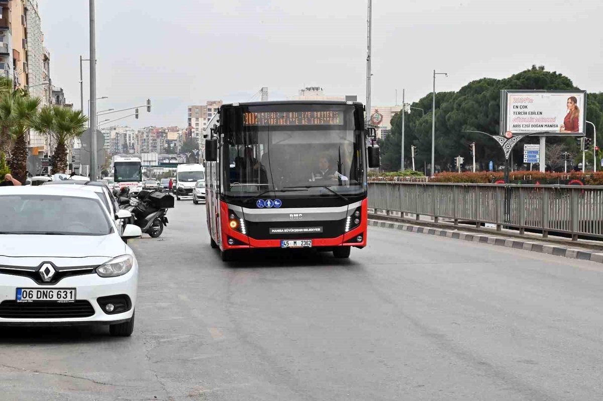 Manisa Büyükşehir Belediyesi\'nden Bayram Hazırlıkları: Nöbetçi Ekipler ve Ücretsiz Ulaşım