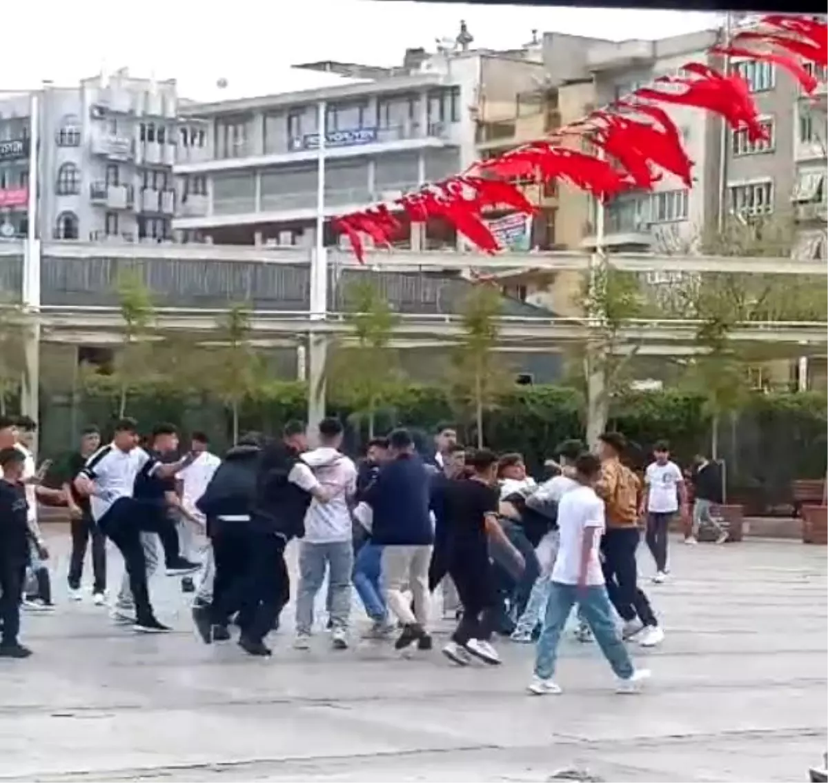 Aydın\'da Gençler Arasında Kavga