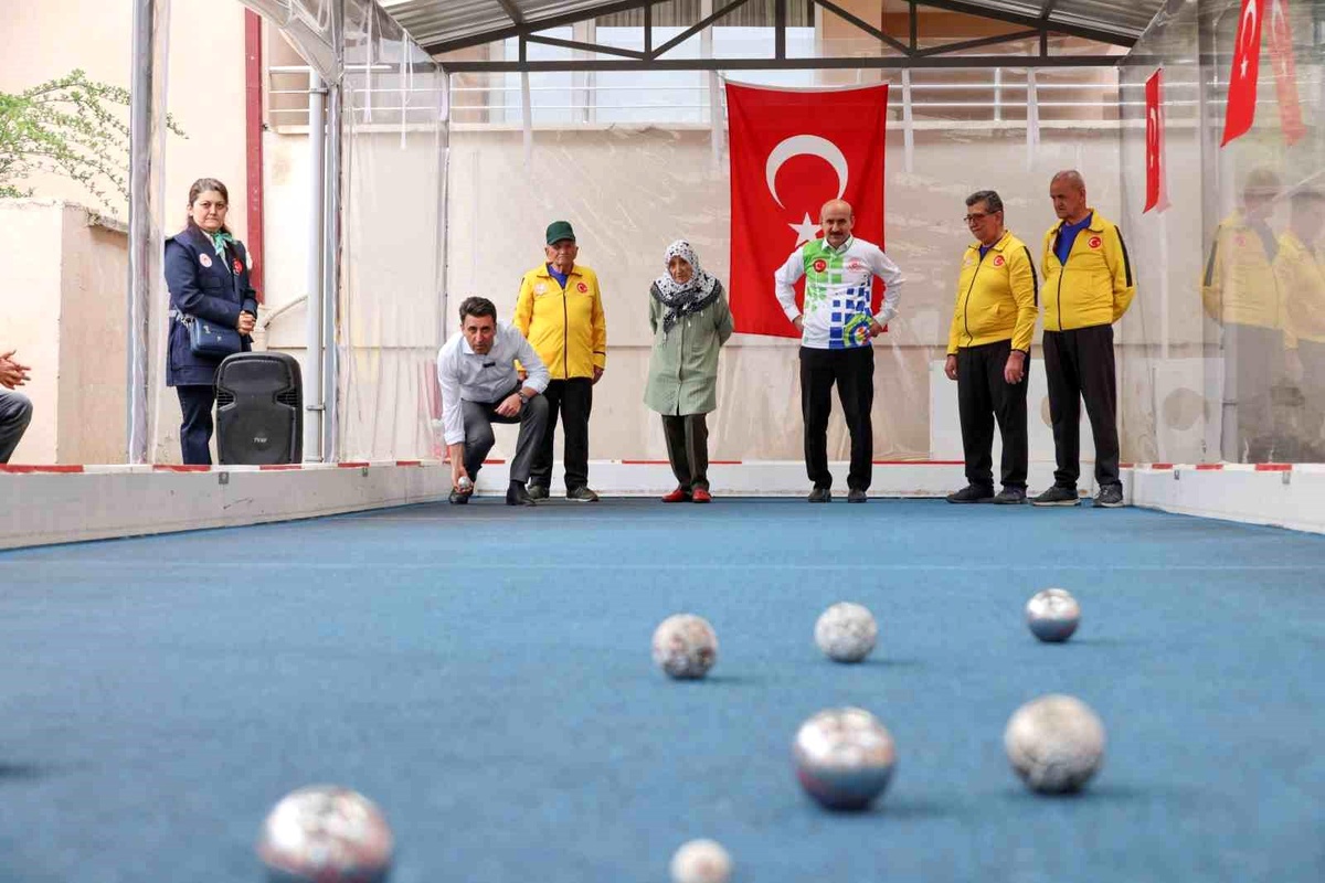 Bilecik Huzurevi\'nde Bocce keyfi