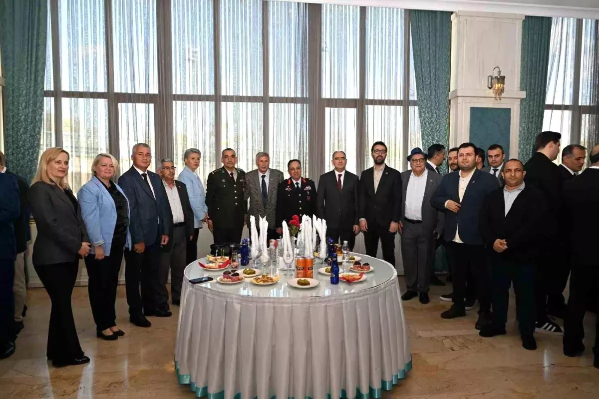 Manisa\'da Ramazan Bayramı Coşkusu