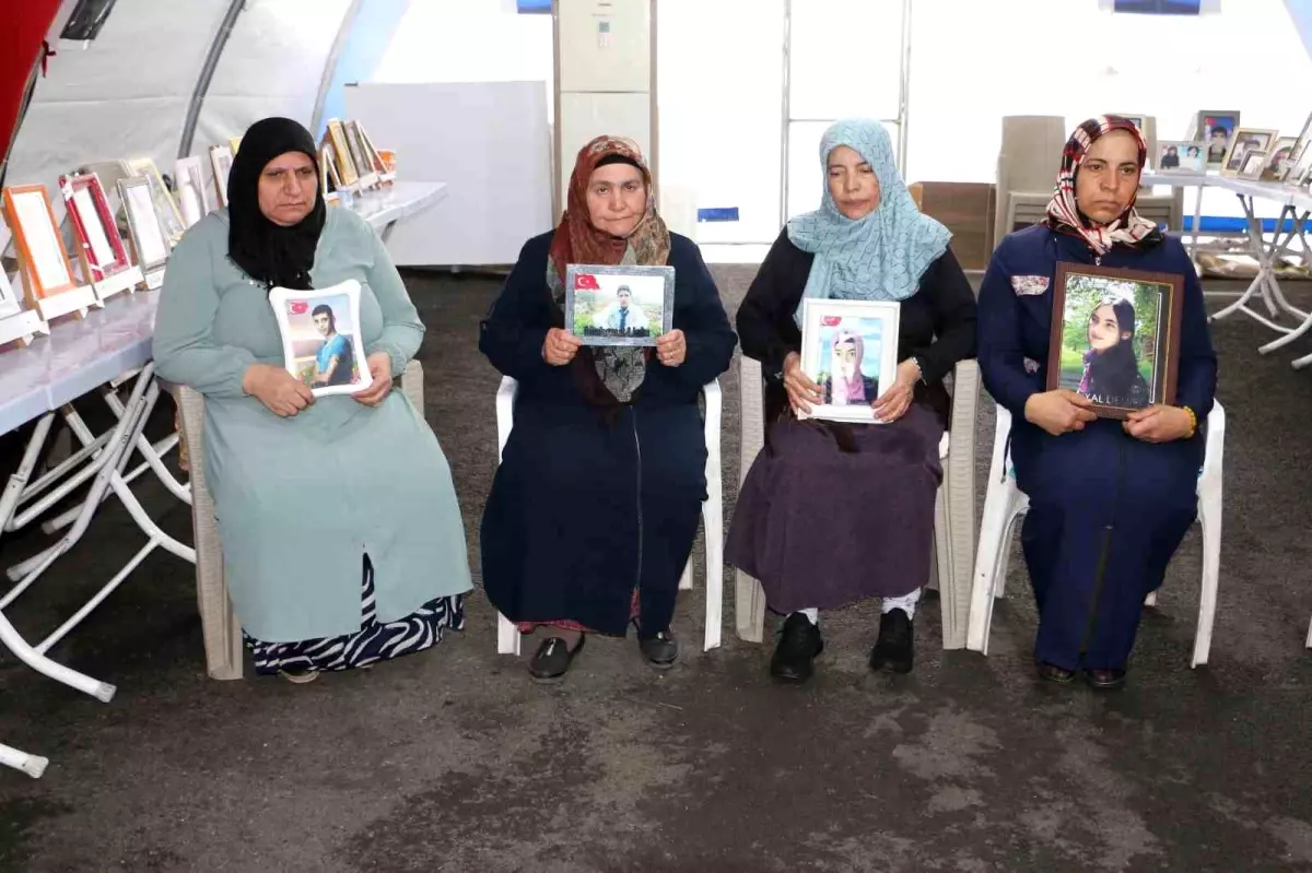 Diyarbakır Anneleri Buruk Bayram Geçiriyor