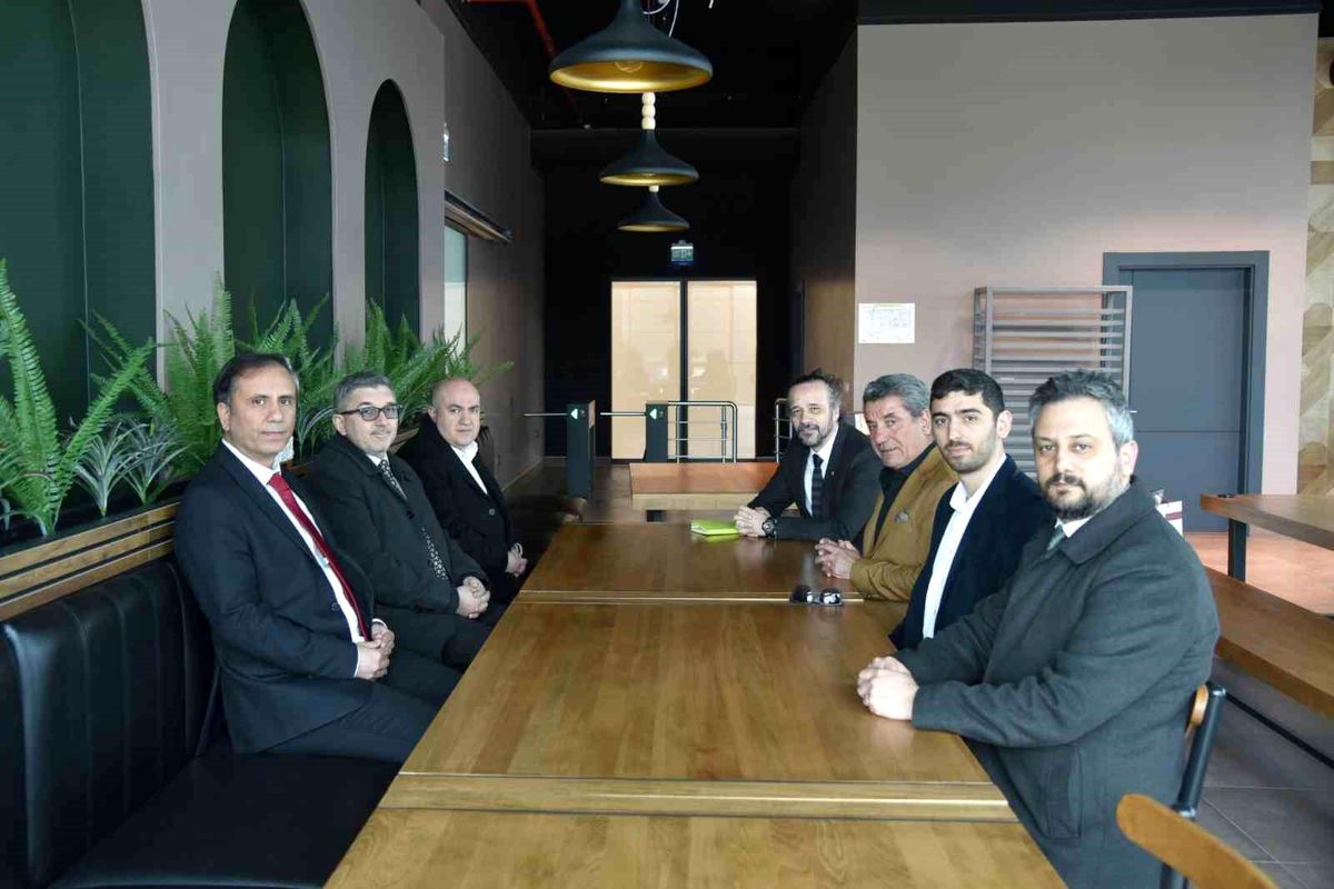 BŞEÜ Rektörü Fabrika Ziyareti