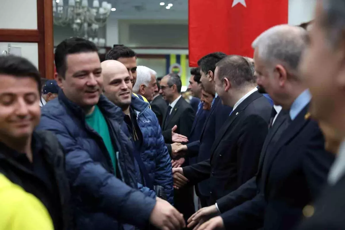 Fenerbahçe\'de Bayramlaşma Töreni