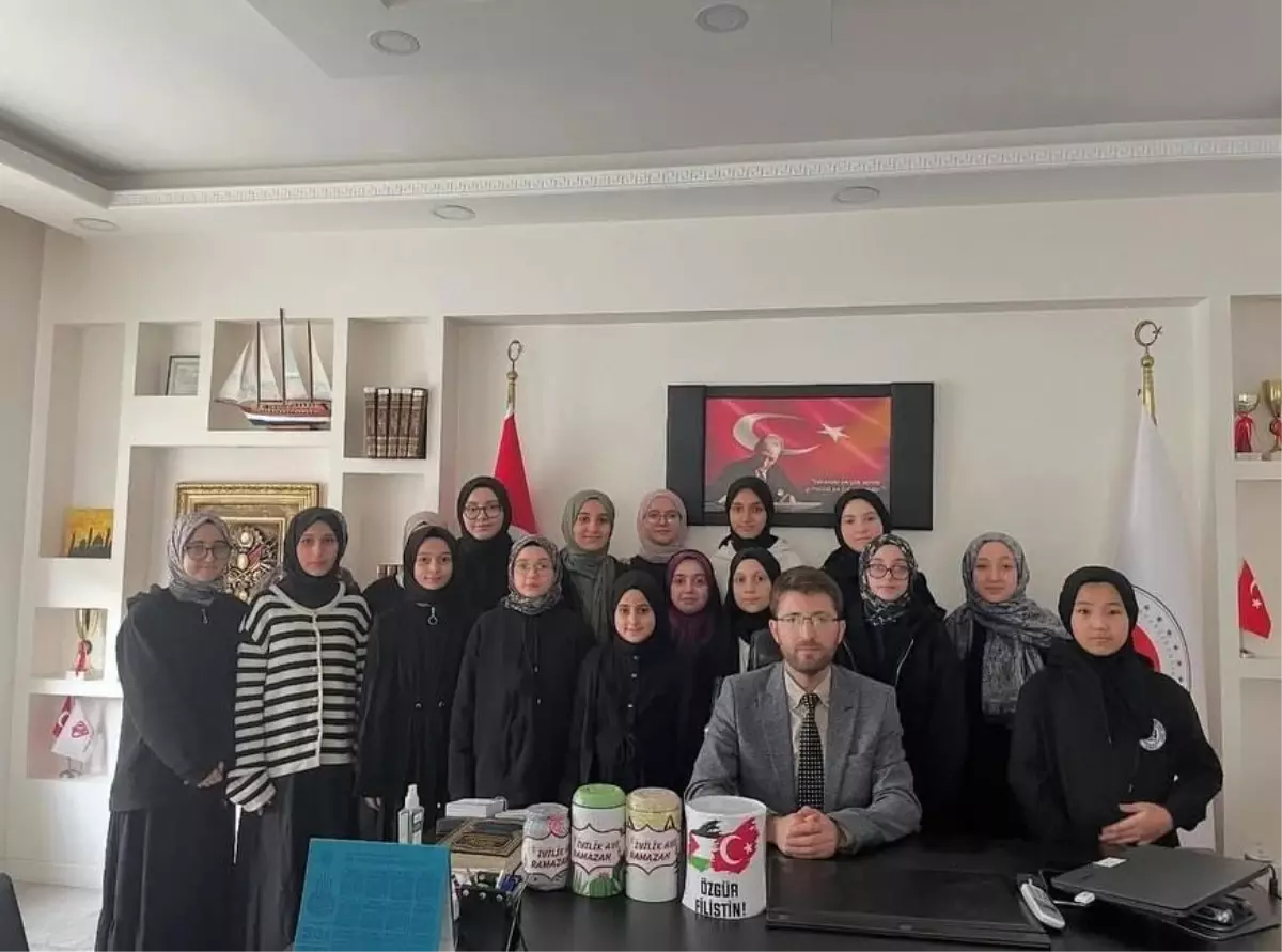 Türkeli Öğrencilerden Gazze\'ye Yardım