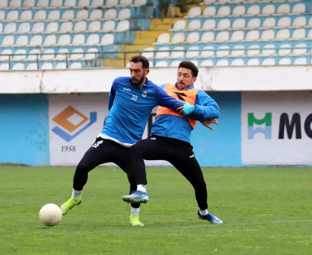Pazarspor, Aliağaspor\'u Ağırlıyor