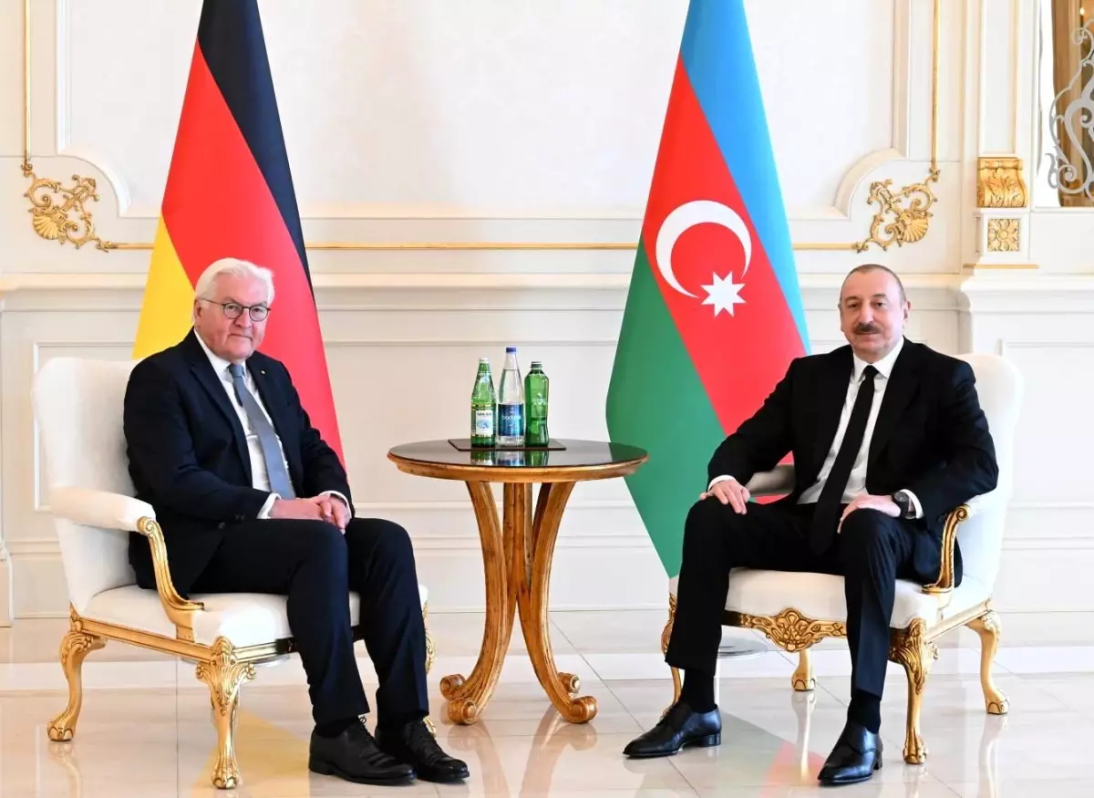 Steinmeier, Bakü\'de Aliyev ile Görüştü