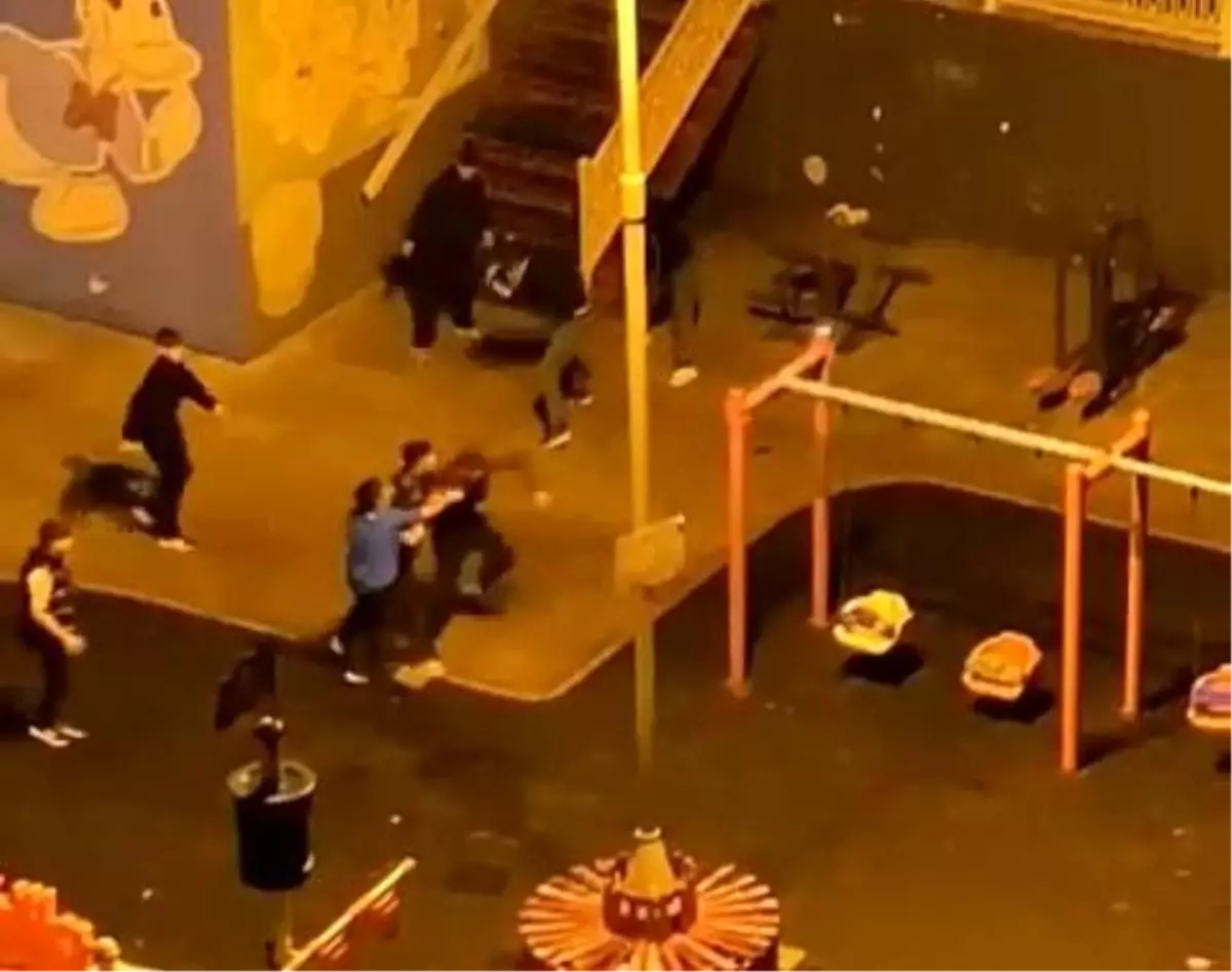 Çorlu\'da Parkta Kavga Kamerada