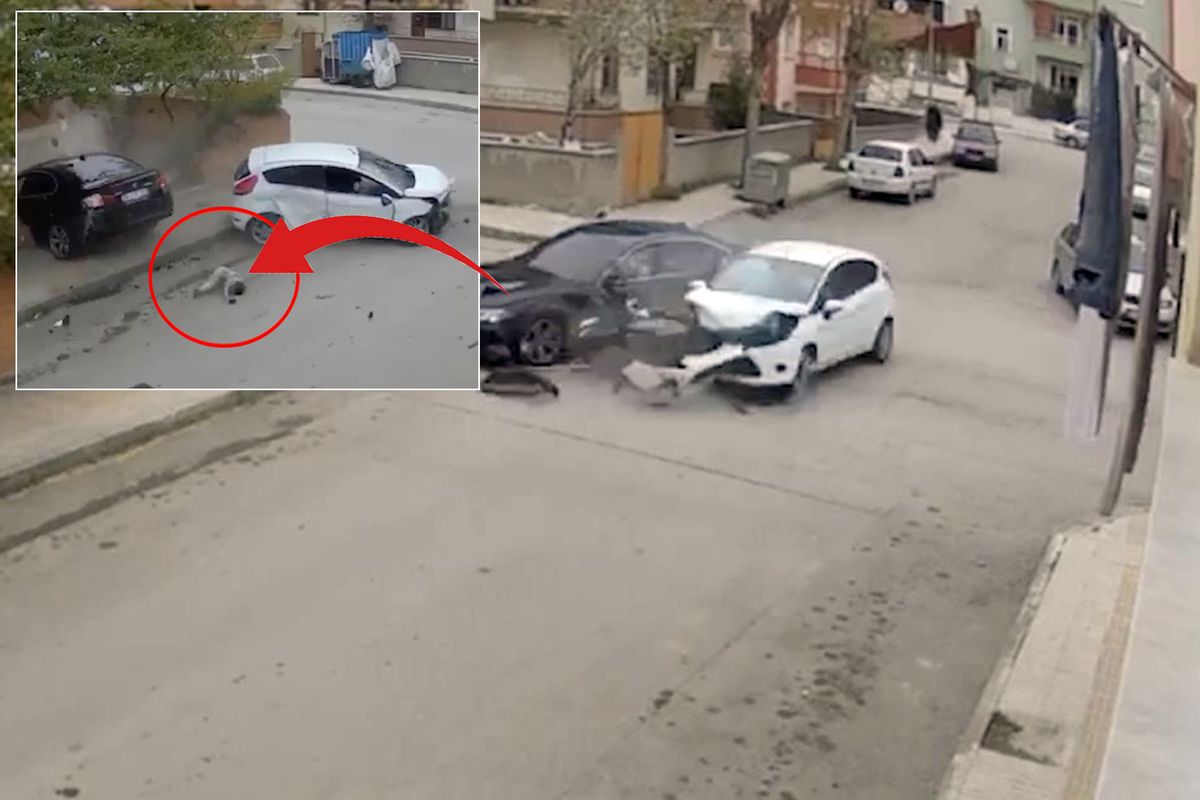 Dehşete düşüren kaza! 4 yaşındaki çocuk camdan fırladı