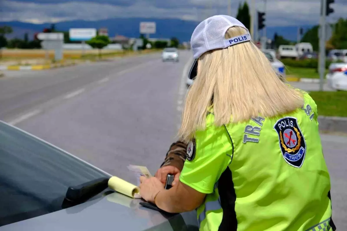 Erzincan\'da Drone İle Trafik Denetimi