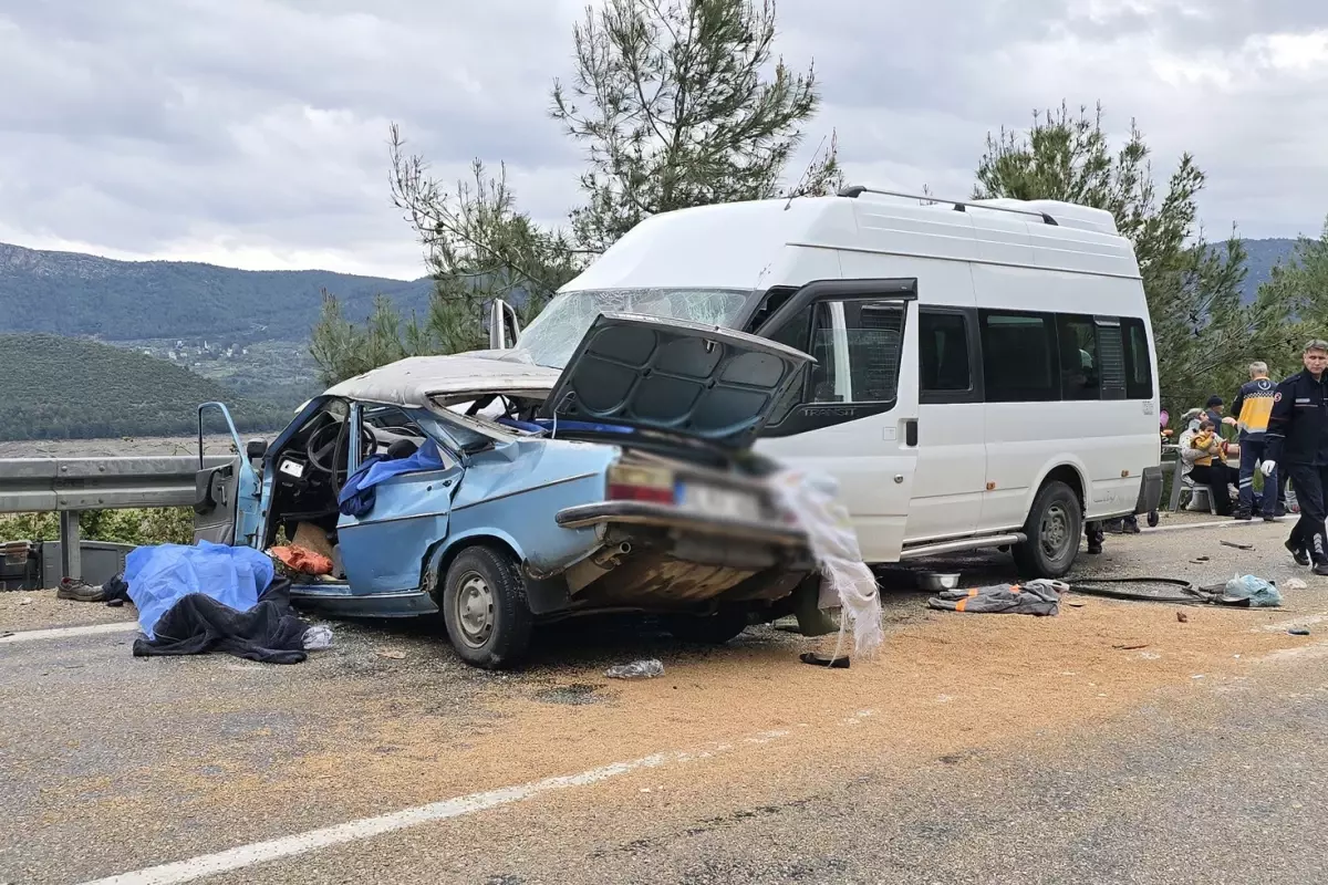 Katliam gibi kaza! Aynı aileden 3\'ü çocuk 5 kişi hayatını kaybetti