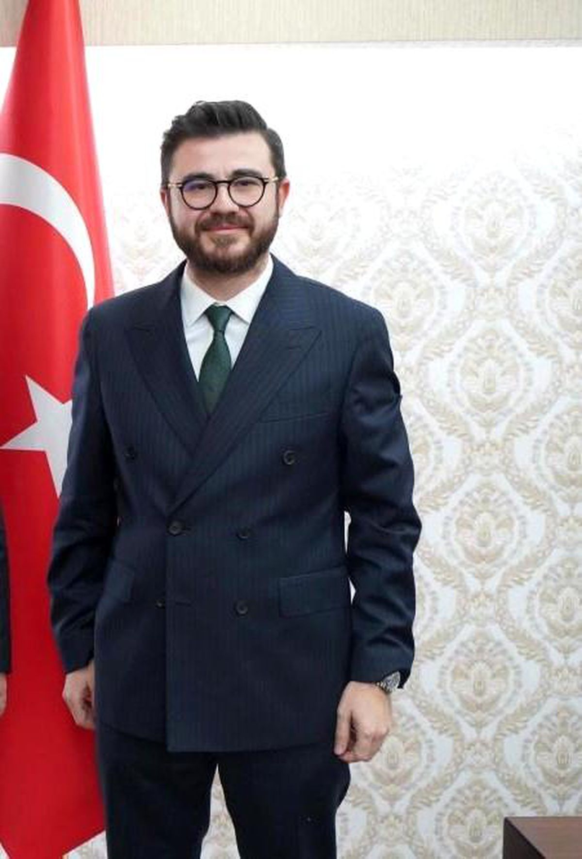 Okandan\'dan Özgür Özel\'e Sert Tepki