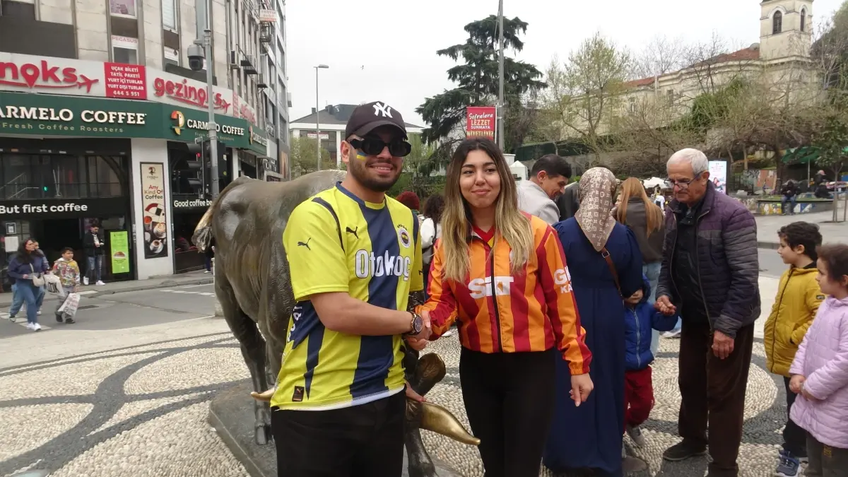 Taraftarlar tahminlerini paylaştı: Fenerbahçe mi, Galatasaray mı kazanacak?