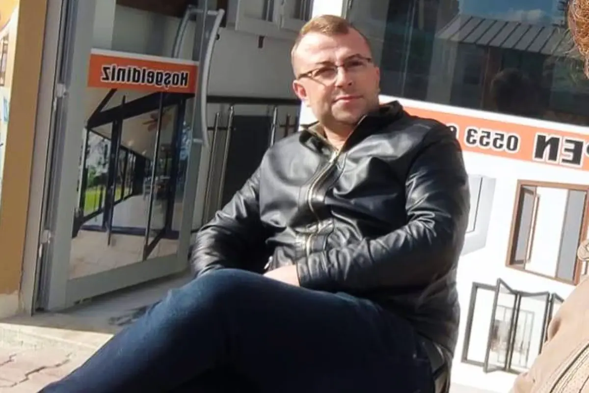 Yolda karşılaştığı husumetlisiyle kızını av tüfeğiyle vurdu