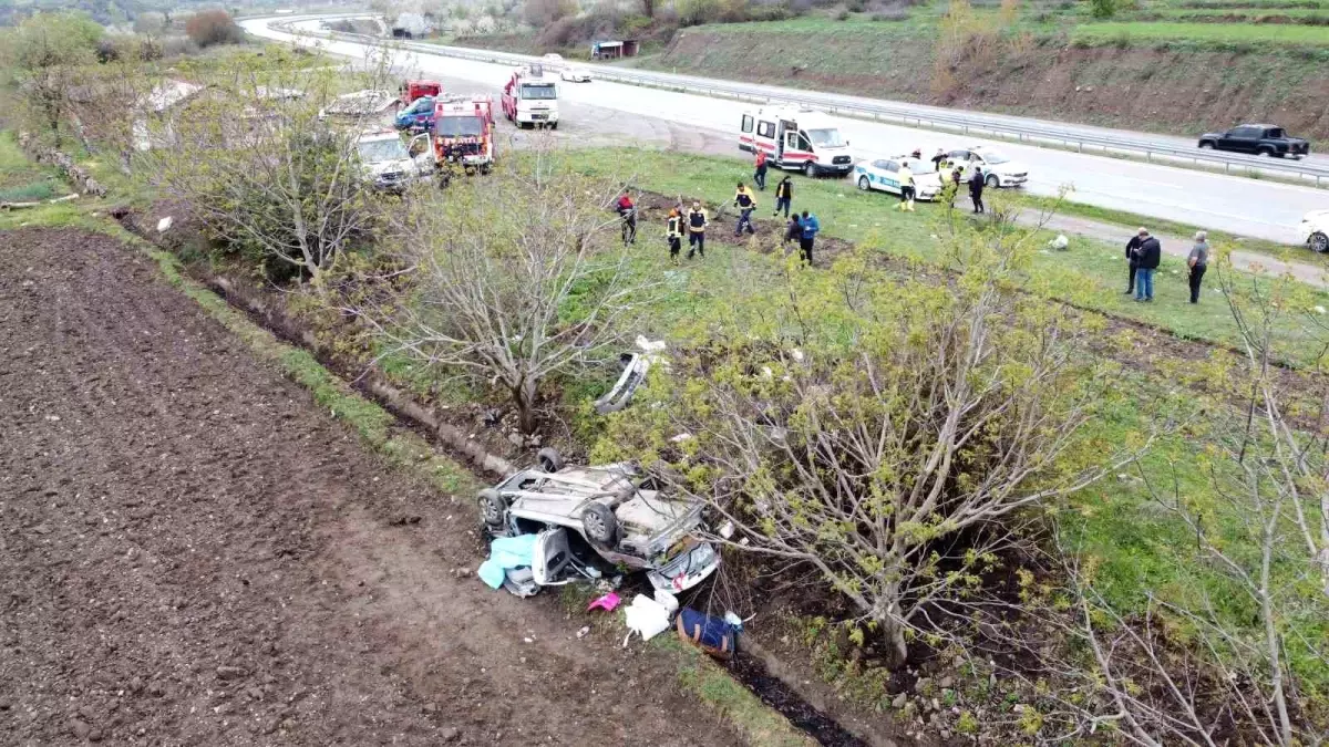 Amasya\'da Trafik Kazası: 1 Ölü, 2 Yaralı