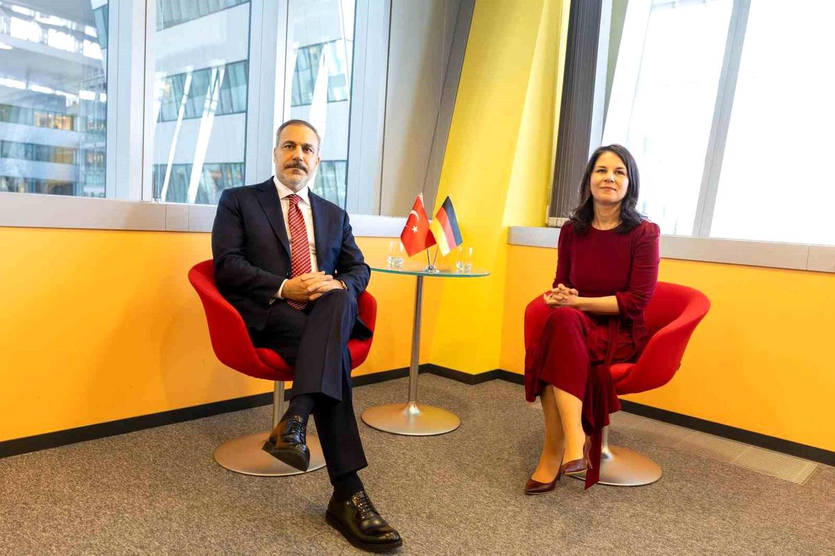 Fidan ve Baerbock NATO\'da Görüştü