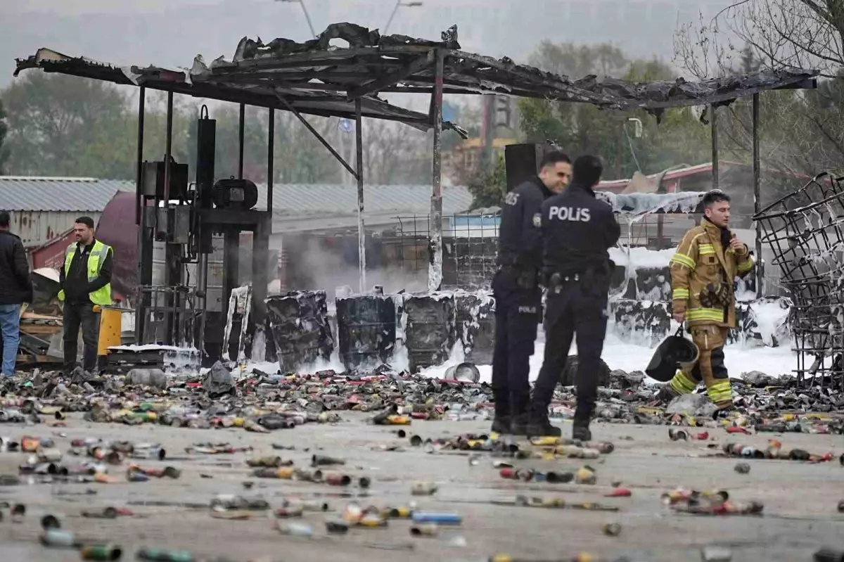 Bursa\'da Geri Dönüşüm Tesisinde Patlama