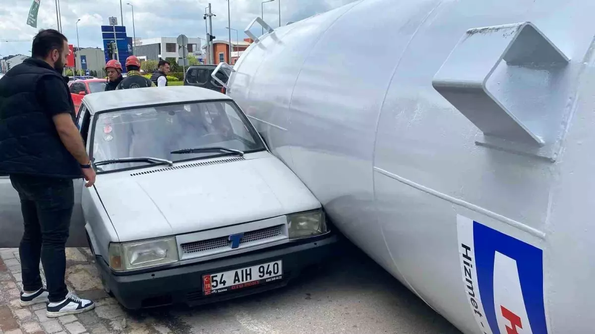 Kartepe\'de Tır Kazası: Sürücü Ehliyetsiz