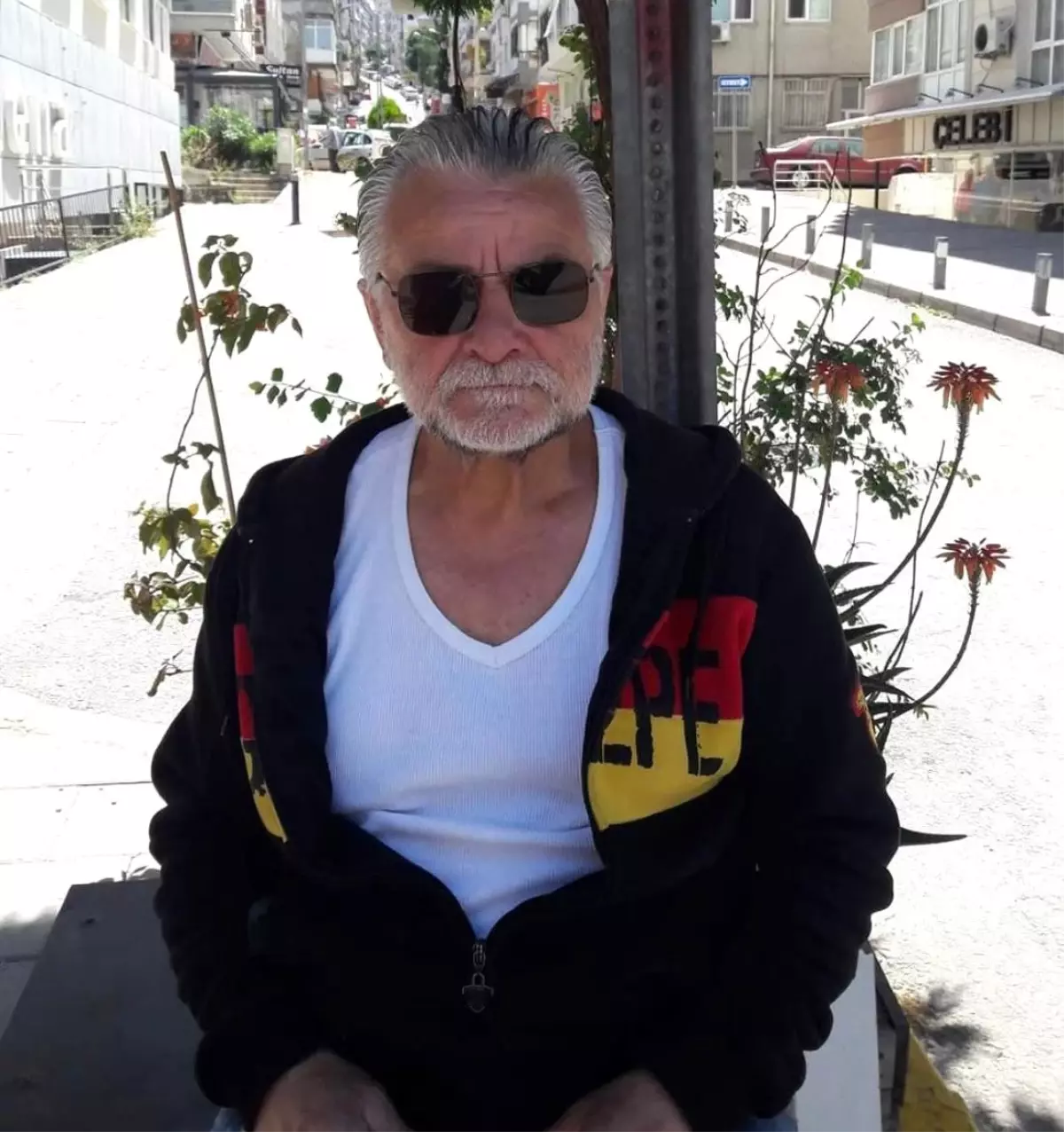 İzmir\'de Derenin İçinde Ceset Bulundu