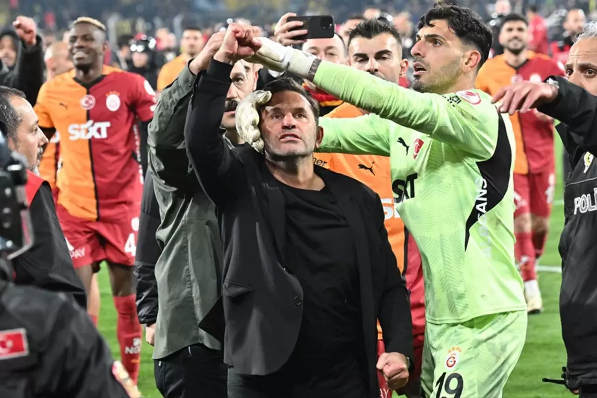 Kulüp tarihinde bir ilk! Galatasaray\'dan bir sezon iki Kadıköy zaferi