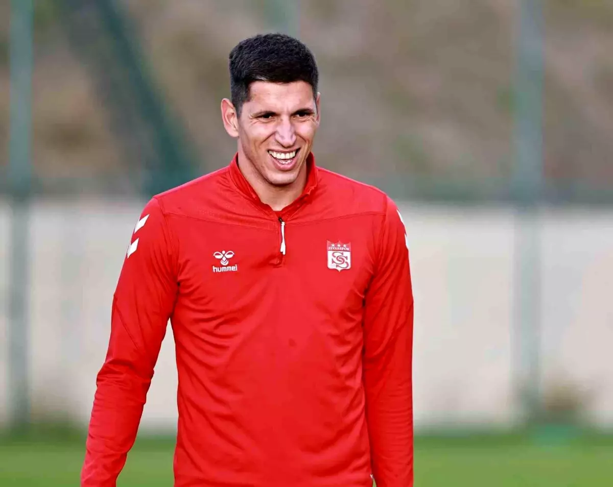 Sivasspor\'da Nikolic Ameliyat Olacak