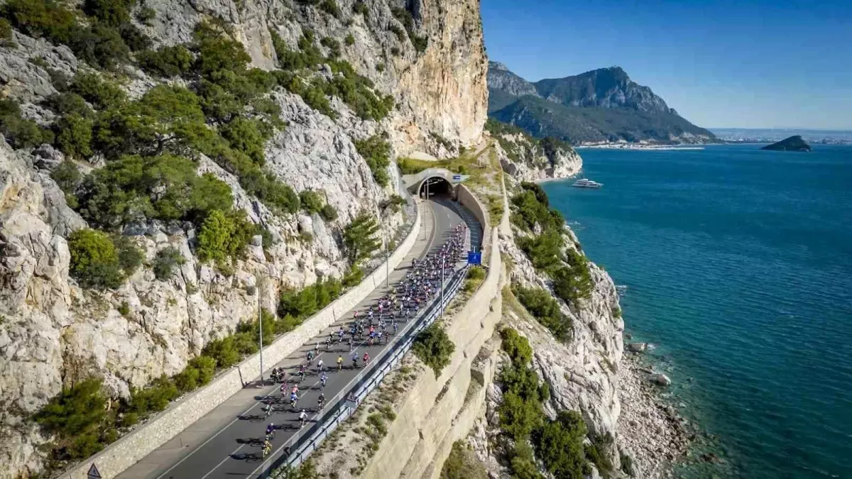 AKRA Gran Fondo Antalya Bisiklet Yarışı 18-19 Nisan\'da Düzenlenecek