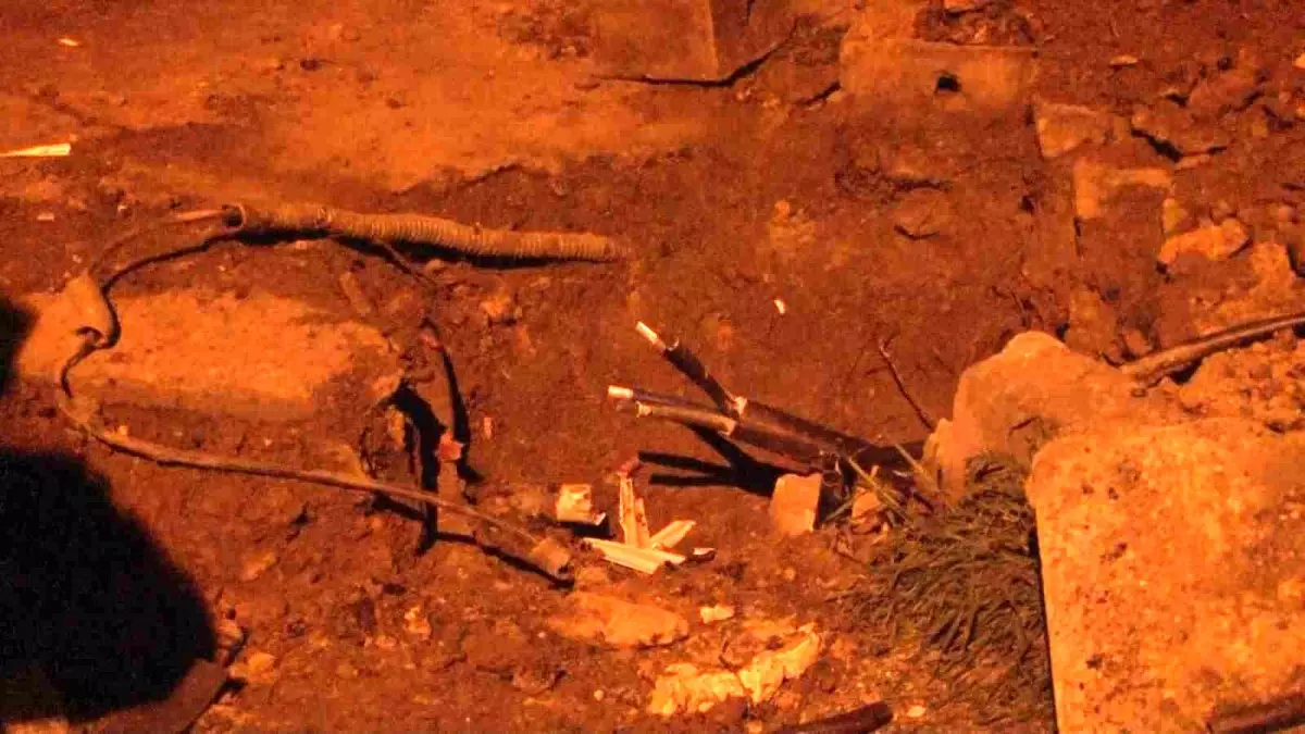 Şişli\'de Elektrik Patlamaları Vatandaşları Bıktırdı