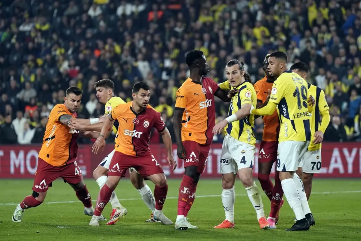 Trabzonspor maçı her şeyi değiştirdi! İşte Süper Lig\'de yeni şampiyonluk oranları