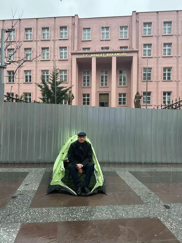 Sinan Ateş'in eşi Ayşe Ateş'ten bakanlık önünde nöbet tutan Mahmut Tanal'a destek