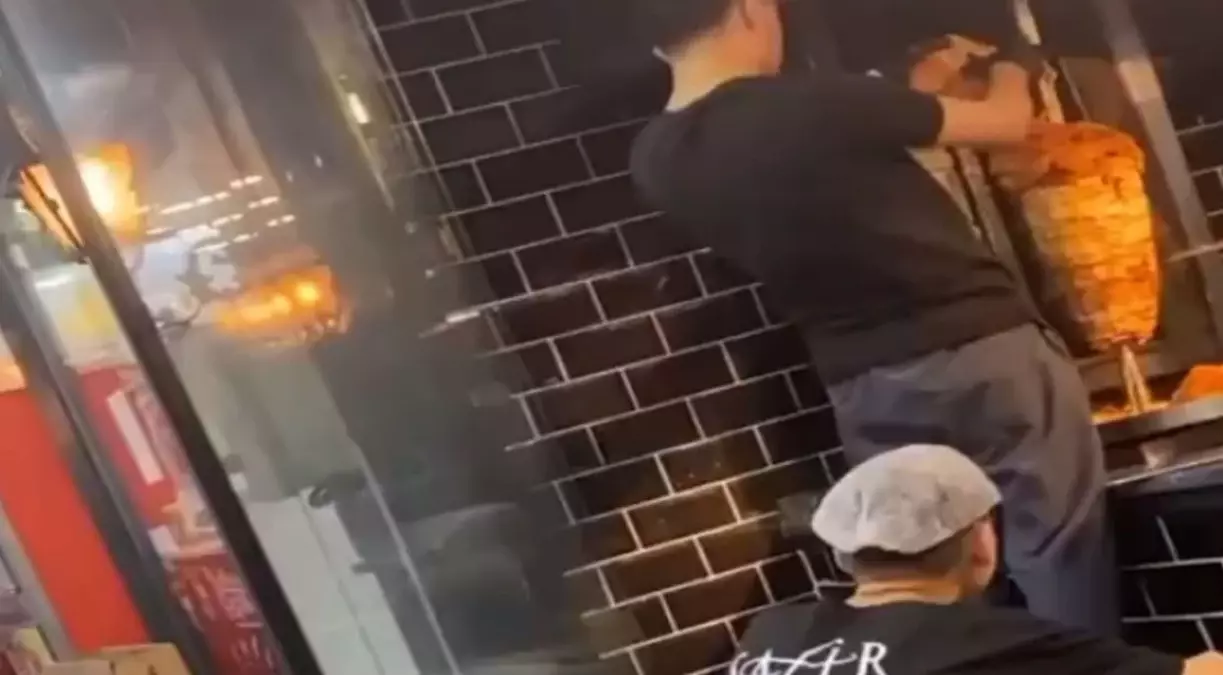 Sapanca\'da Çiğ Tavuk Skandalı