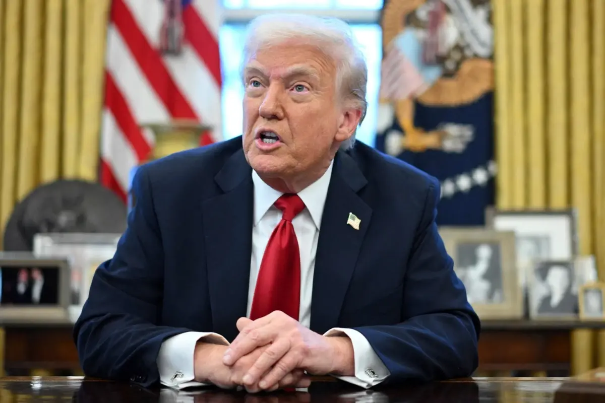 Dünyayı şaşırtmaya devam ediyor! İşte Trump\'ın gümrük vergileriyle ilgili aldığı kararlar