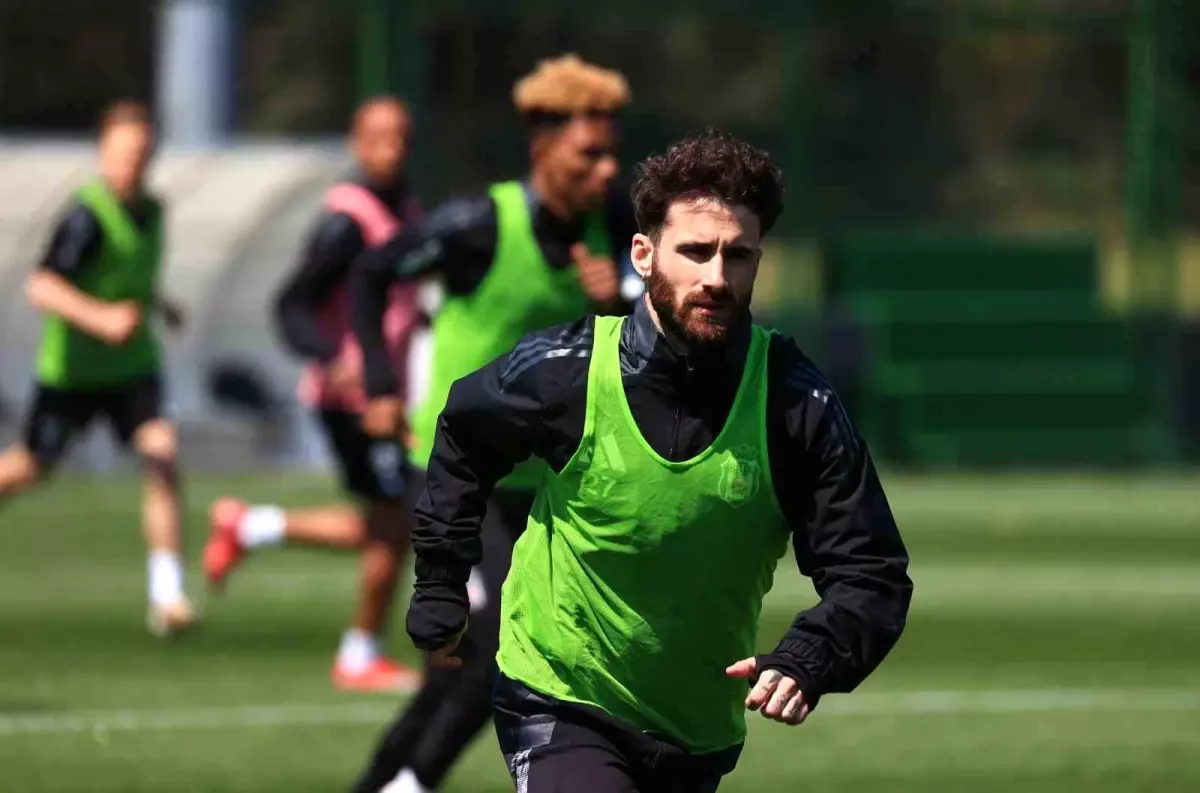 Beşiktaş, Başakşehir Maçı Hazırlıklarına Devam Ediyor