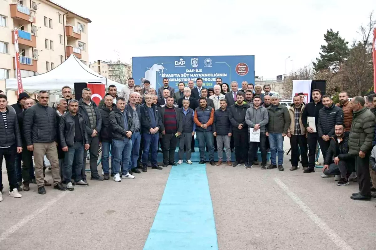 Sivas\'ta Süt Soğutma Tankları Dağıtıldı