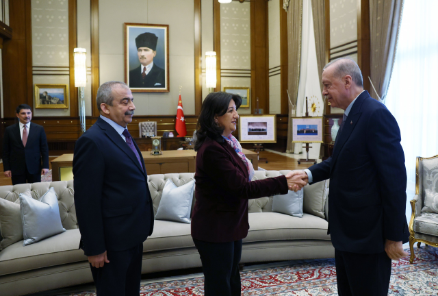Erdoğan ile DEM Parti heyeti arasındaki görüşme başladı