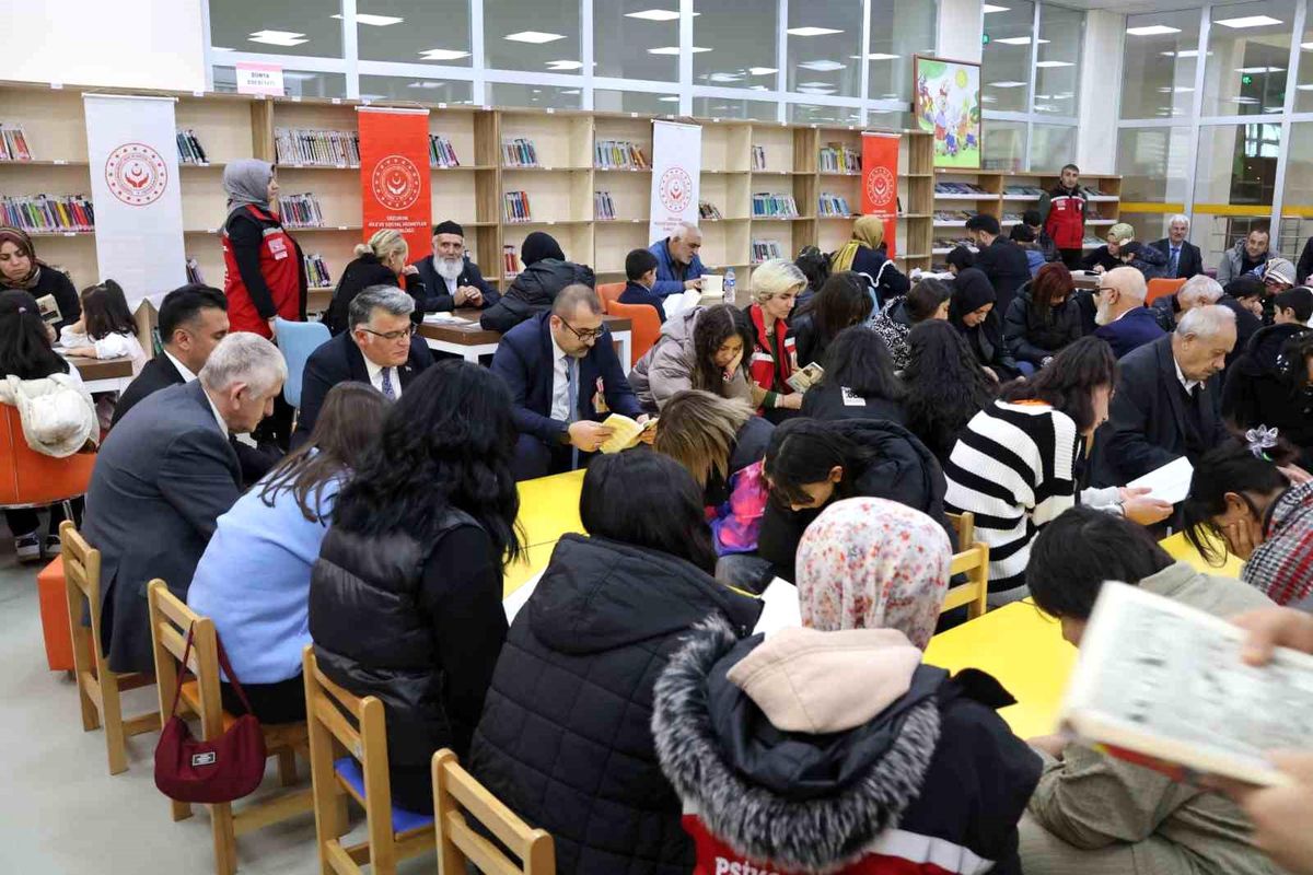 Erzurum\'da "Kahraman ailemle kitap okuyorum" programı