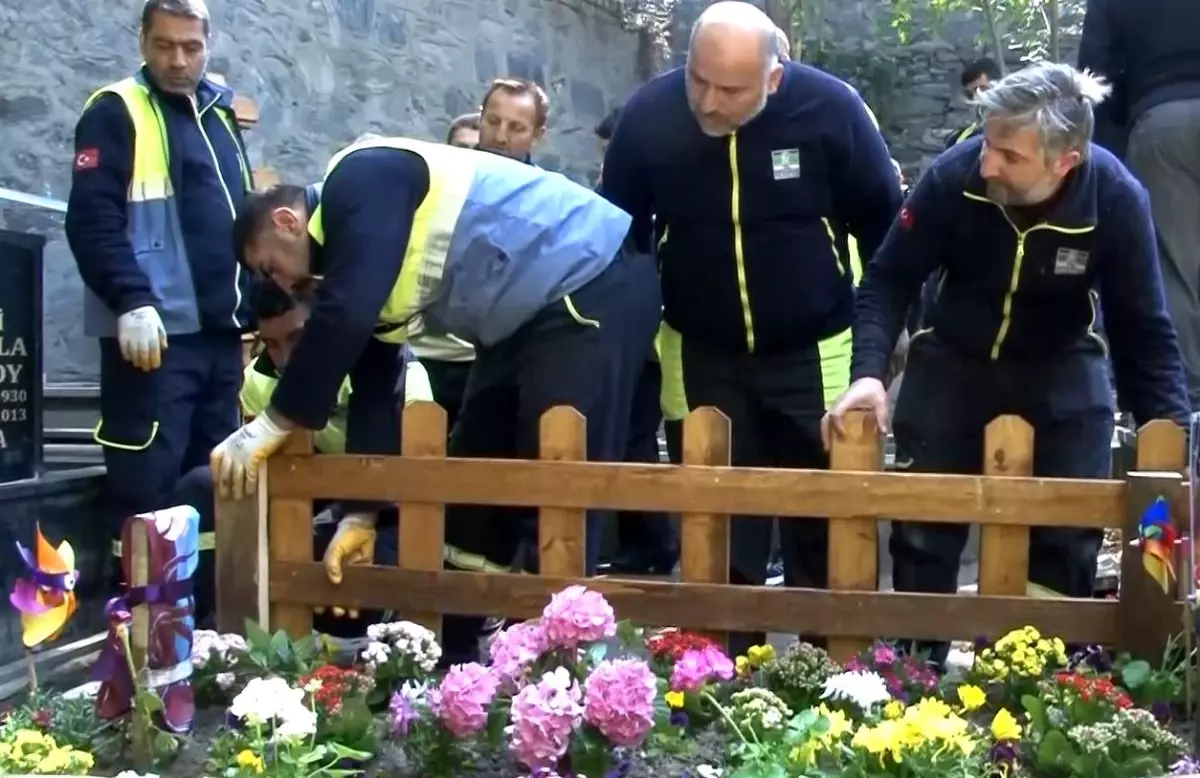 Andrea Minguzzi\'nin Tahrip Edilen Mezarı Onarıldı