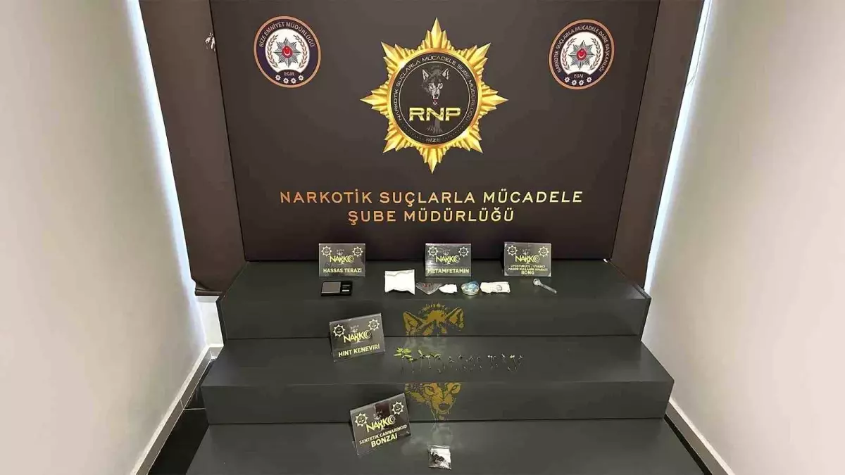 Rize\'de Uyuşturucu Operasyonu: 4 Tutuklama