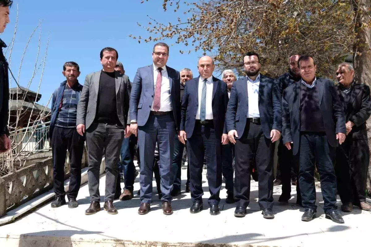 Manisa\'nın Alemşahlı Mahallesi\'nde Yağmur Duası ve Yemek Hayrı Düzenlendi