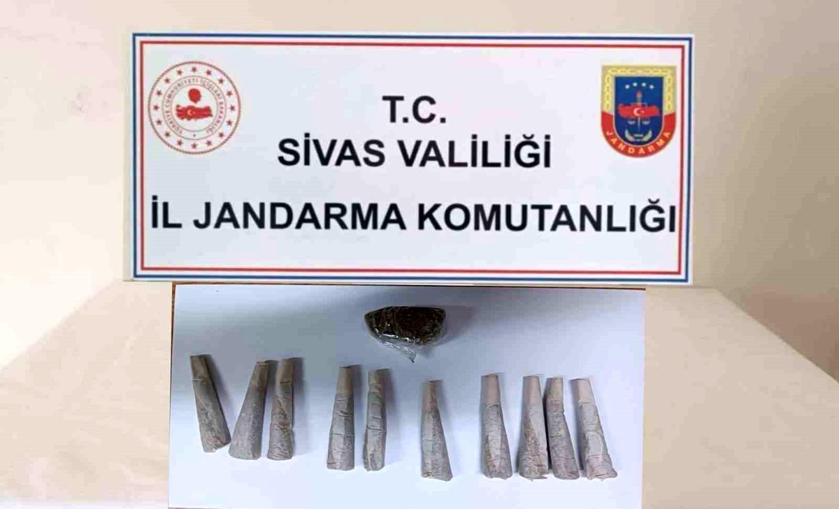 Sivas\'ta Kaçakçılara Operasyon: 124 Şüpheli Yakalandı