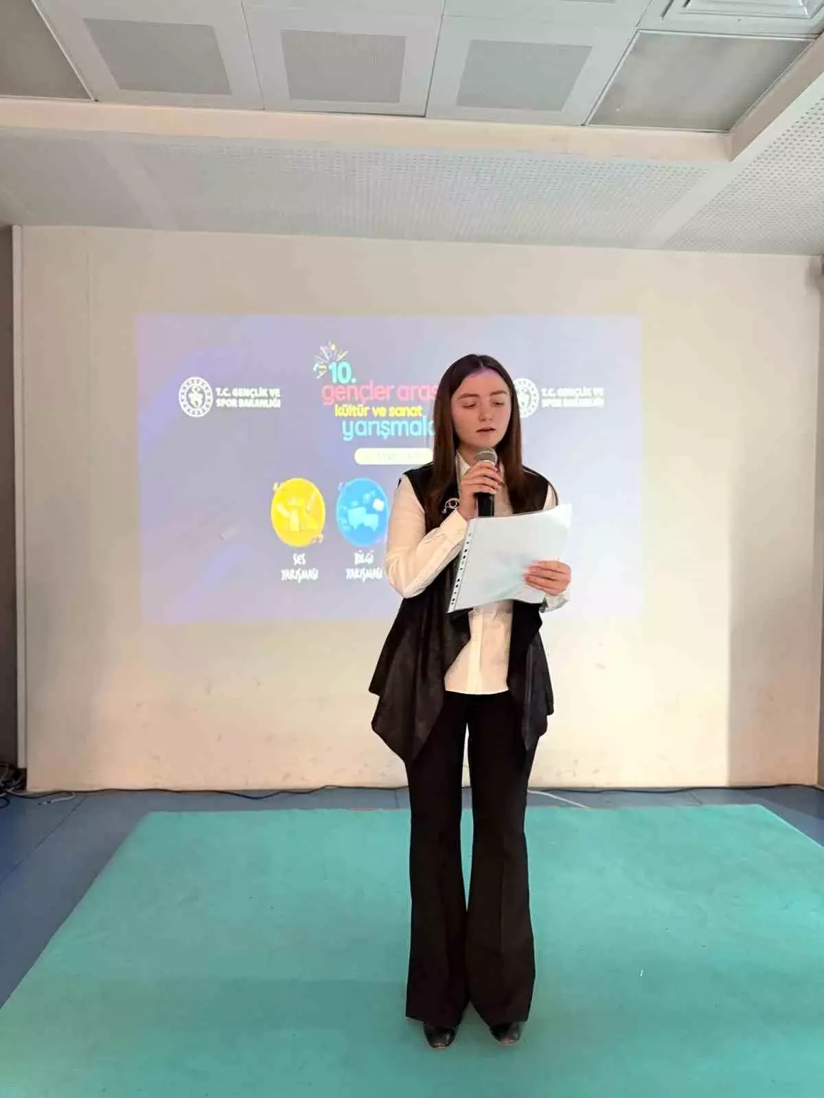 Gençler Arası Şiir Yarışması Bilecik\'te