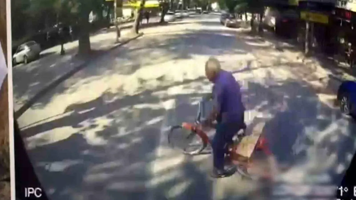 Bursa\'da Minibüs Kazasında Bisikletli Hayatını Kaybetti