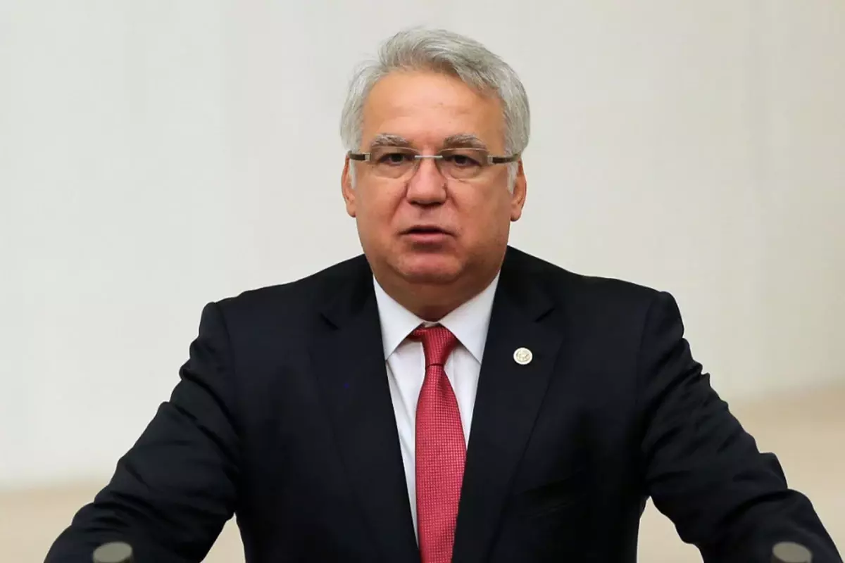 İmamoğlu\'nun gözaltına alınmasına tepki gösteren AK Parti\'li Hüseyin Kocabıyık ihraç edildi