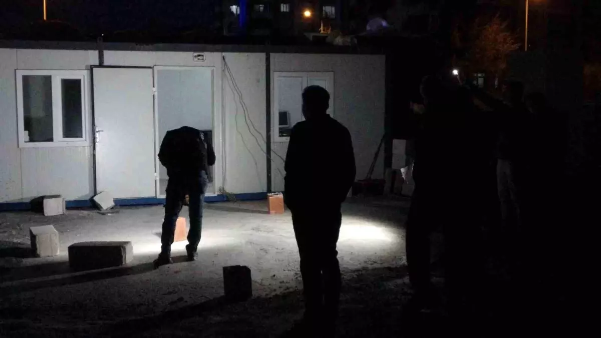 Malatya\'da Silah Kazası: Genç Yaralandı