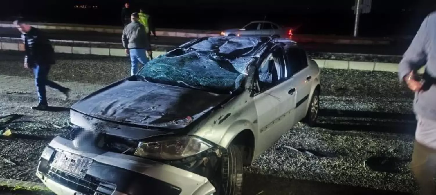 Sivas\'ta Takla Atan Araçta 2 Yaralı