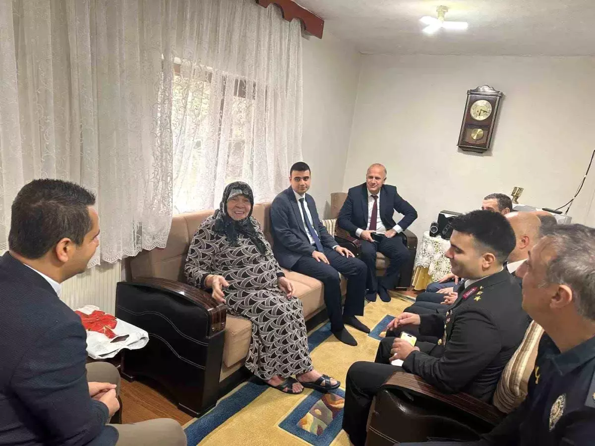 Osmaneli\'nde şehit aileleri ve gazilere anlamlı ziyaret