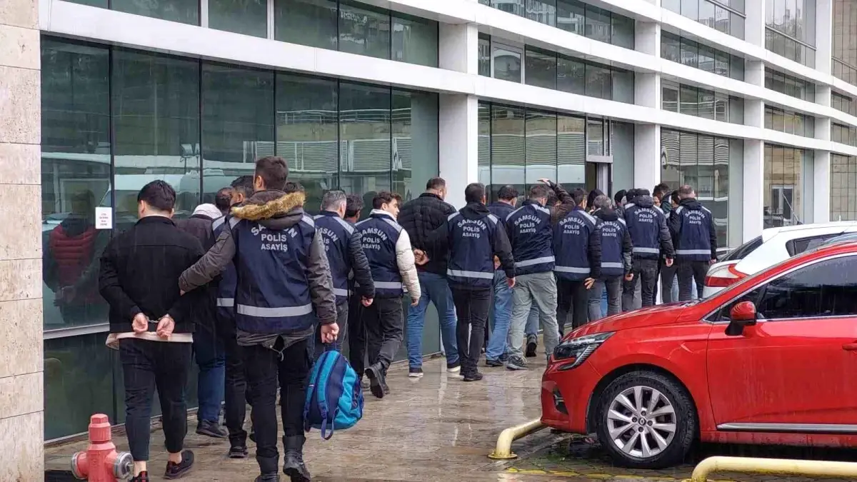 Samsun\'daki Araç Operasyonunda 9 Tutuklama